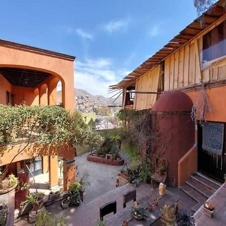 Cuarto Matrimonial Casa Oasis Guanajuato Bed & Breakfast Exterior photo